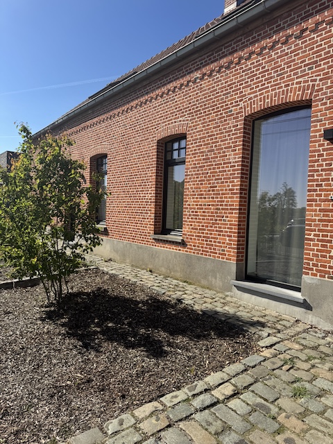 Prachtige hoeve met aluminium ramen