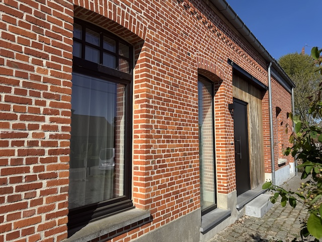 Prachtige hoeve met aluminium ramen